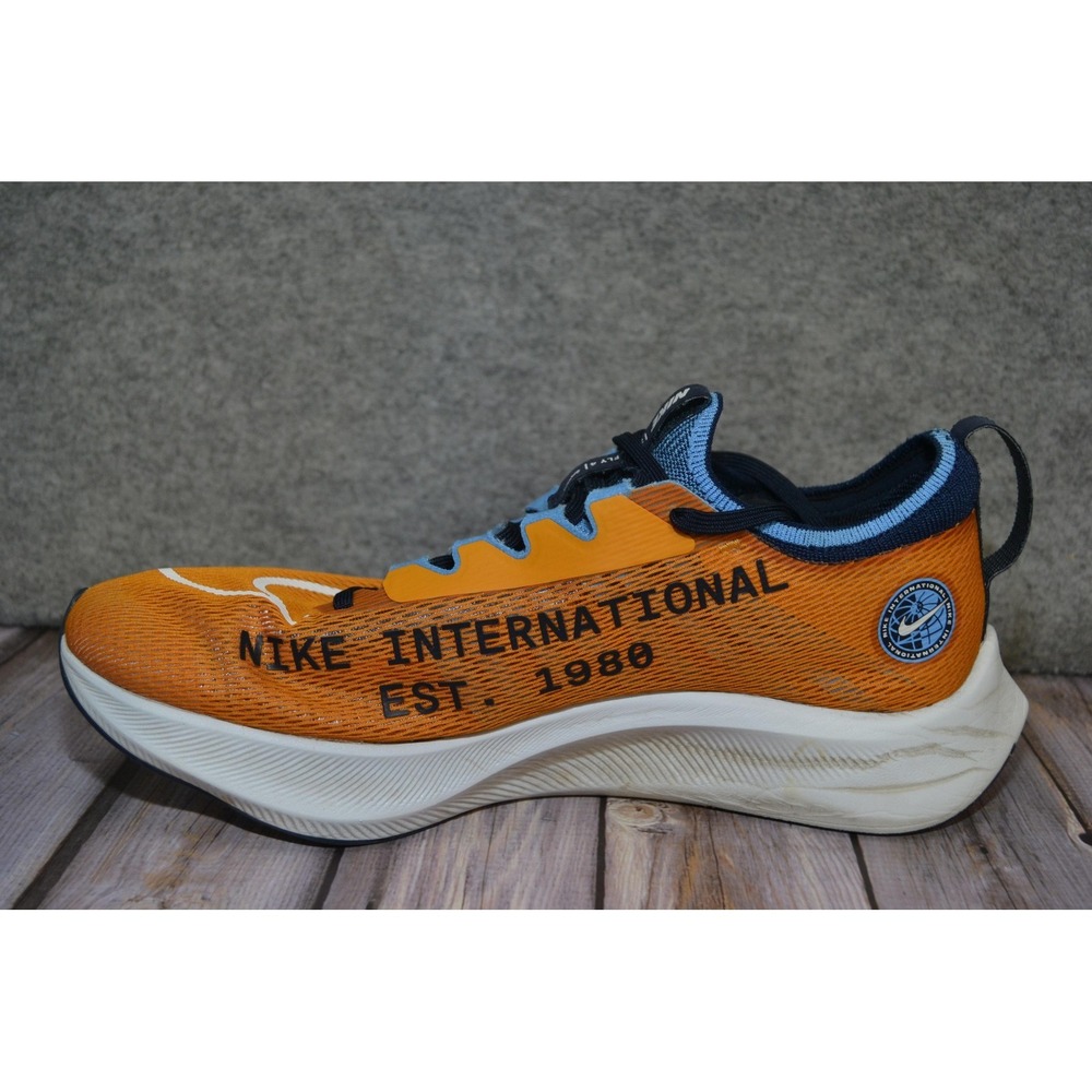 Nike Flyknit International Shoes Mens 11 Orange Low‎ Running Sneakers do9583-700 - Picture 8 of 15